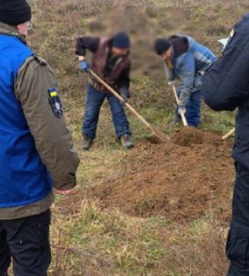 На Херсонщині ексгумували тіло жінки, яку розстріляли російські військові