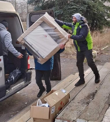 Православные волонтеры передали помощь медикам и жителям Донетчины