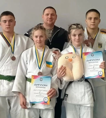 Спортсмени Сумщини здобули медалі на київському чемпіонаті з дзюдо серед юніорів та кадетів