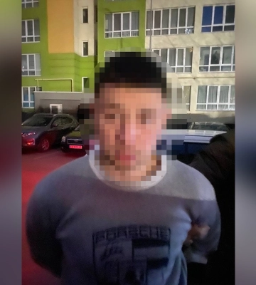 В Киеве поймали банду серийных похитителей авто с поддельными документами правоохранителей