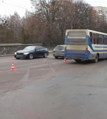 Випала з салону маршрутки: 61-рівнянка перебуває у комі (ВІДЕО)
