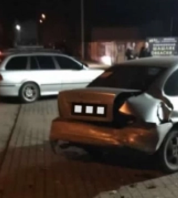 На Волині п’яний водій в’їхав у припарковане авто та втік