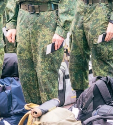 Гауляйтерам Луганської області погрожують звільненням через провал мобілізації — ЦНС