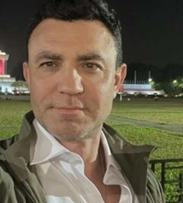 Текст по-дебильному написан: в сети высмеяли гневный пост Тищенко в адрес журналистов