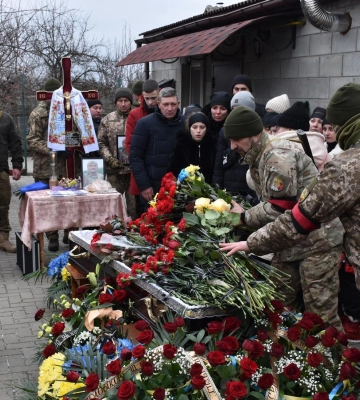 На Полтавщині попрощалися з Сергієм Сисоєвим, який загинув поблизу Соледара