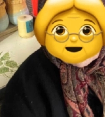 У Луцьку патрульні допомогли старшій пані, яка заблудилася