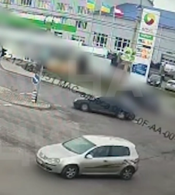 Зіткнення автівок на Дубнівському перехресті в Луцьку: опублікували момент ДТП