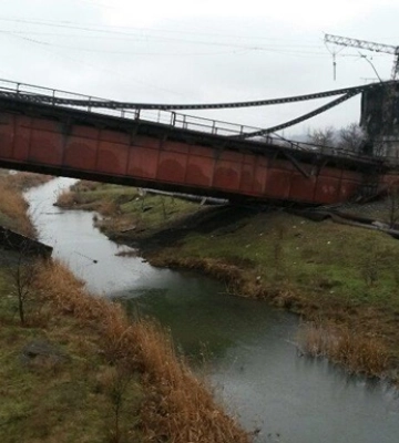 Оккупанты заявили об ударе по ж/д мосту под Мелитополем