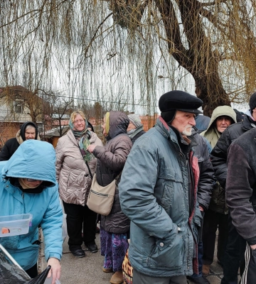 У Рівному пенсіонерів та безхатьків готуватимуть безкоштовними  обідами