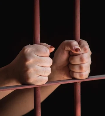 До 8 років ув’язнення загрожує експрацівниці банку, яка привласнила майже пів мільйона гривень клієнтів