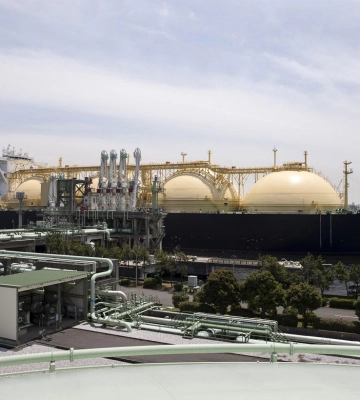 Росія різко збільшила експорт зрідженого газу до Європи