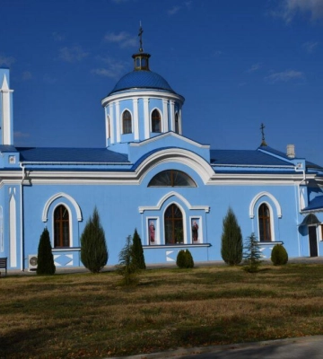 В Ізмаїлі зловмисник під час богослужіння у церкві викрав у жінки з кишені телефон
