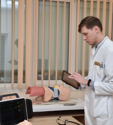 В обласній дитячій лікарні відкрили симуляційну кімнату для навчання медиків