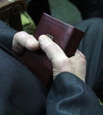 У Сумах родинам загиблих захисників вручили нагороди