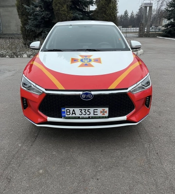 Кіровоградські рятівники пересіли на бюджетний китайський електромобіль: опубліковані фото