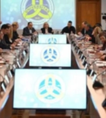 В Ужгороді стартував круглий стіл щодо забезпечення освітніх прав нацменшин