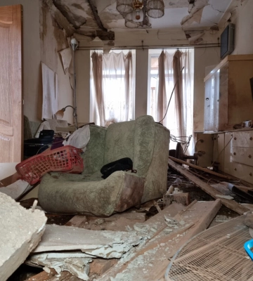 Разбитый ракетой дом в Харькове предварительно восстановлению подлежит — ХОВА