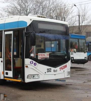 Як у Дніпрі працює громадський транспорт у понеділок