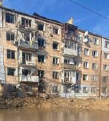 Британская разведка анализирует, зачем РФ тратит дефицитные боеприпасы на обстрелы Херсона