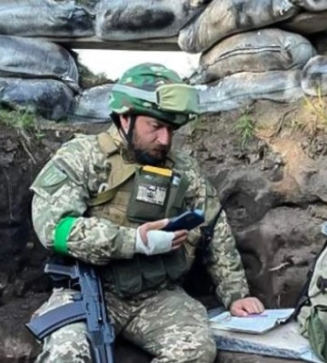 Професор з окопу Федір Шандор: “Ми можемо втратити близько двох мільйонів дітей, які виїхали разом з батьками”