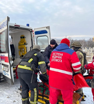 Россияне ударили ракетами С-300 по селу в Харьковской области