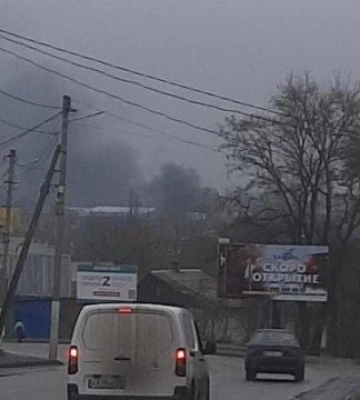Уснули с окурком: в Мелитополе в районе базы оккупантов произошел масштабный пожар