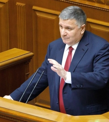 У Авакова провели обшуки через аварію гелікоптера на Київщині