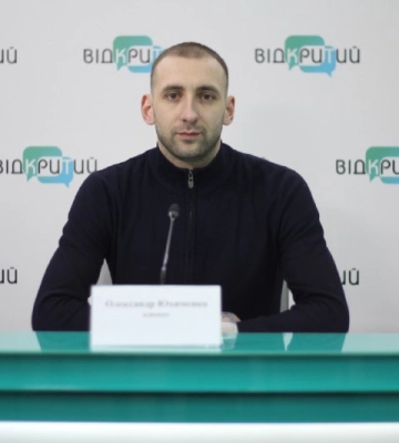 Дніпровський адвокат розповів, які є повістки, та де їх можуть законно вручати в Україні