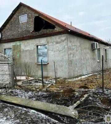 У Запоріжжі вогнеборці приборкали загоряння дачного будинку