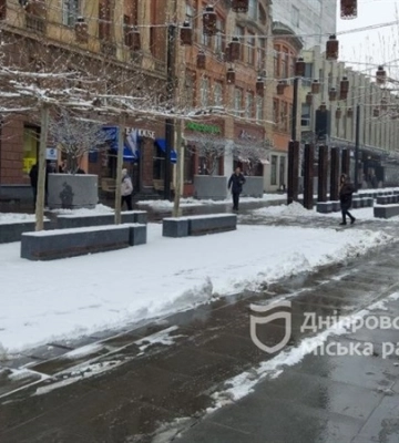 Дороги та тротуари Дніпра проїзні, перешкод для пересування немає