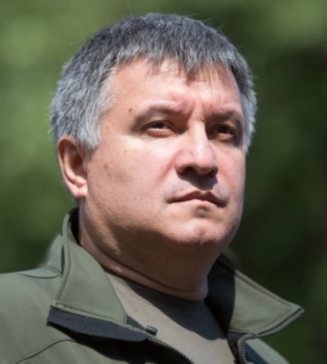 Аваков заявив, що обшуки в нього пройшли в рамках розслідування трагедії в Броварах