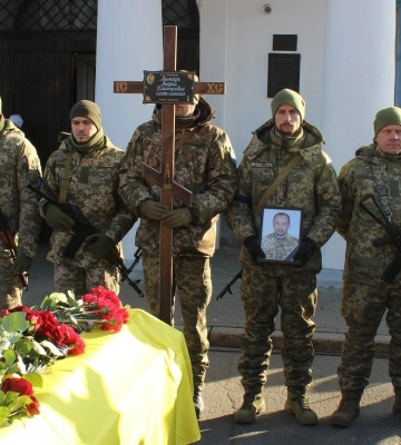 У Полтаві попрощалися з сімома загиблими захисниками на війні