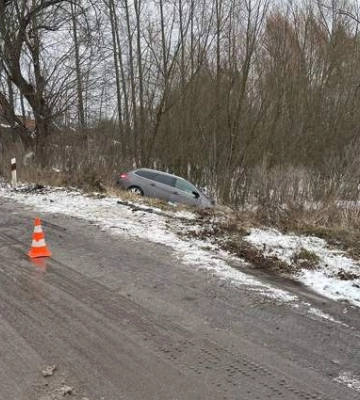 22-річний водій в&#039;їхав у натовп пішоходів: потерпілі лежать у лікарні (ФОТО)