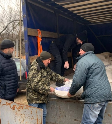 Полтавская епархия УПЦ передала гуманитарную помощь защитникам Украины
