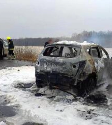 На Полтавщині внаслідок ДТП загорівся автомобіль