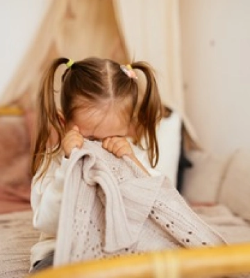 Воспитательница пытала 9-летнюю девочку в детском доме Киевской области: детали ужасной истории