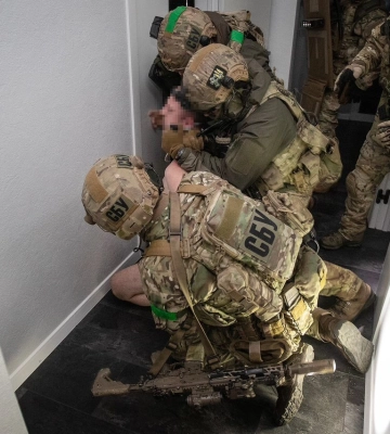 У Києві СБУ піймала &quot;на гарячому&quot; банду, яка тероризувала підприємців під виглядом добробатів