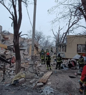 Ворог здійснив ракетний удар по Краматорську: внаслідок обстрілу є загиблі та десятки постраждалих