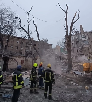 Рашисти вдарили по житловому будинку в Краматорську