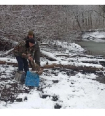 Через значне зменшення рівня води у Каховському водосховищі, відбулося обміління озер та заток вздовж берегів  Дніпра  -  Державна&amp;hellip;