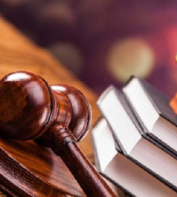 Викрито колаборантку з Херсонщини, яка допомагала окупантам збирати податки з місцевих мешканців