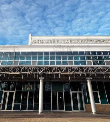 Преподаватель киевского вуза &quot;отправила&quot; студентов на фронт через язык и поплатилась
