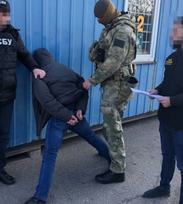 В Днепре СБУ обезвредила банду вымогателей
