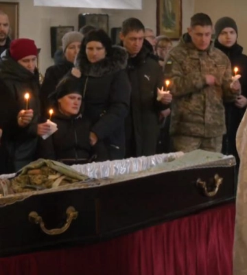 «Пишаюся, що знала його» — у Полтаві попрощались із загиблим Юрієм Маликом