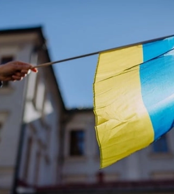 Хочу запитати українськомовних: викладача університету звільнили після порад студентам йти воювати