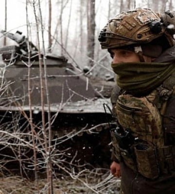 Ворог продовжує обстрілювати населені пункти на Запорізькому та Херсонському напрямках