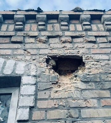 Російські війська зі ствольної артилерії обстріляли Нікополь