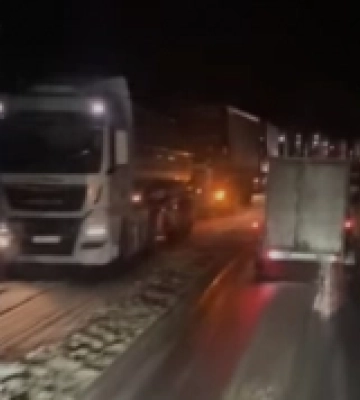 Свалявчанин показав шалені черги на межі Закарпатської та Львівської областей