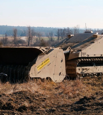 Деокуповані території допоможе розмінувати техніка швейцарського виробництва