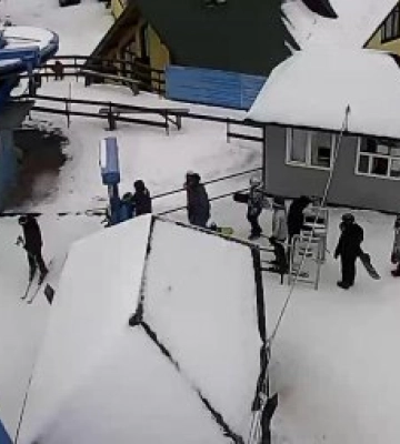 Не дивлячись на війну витяги закарпатських гірськолижних курортів працюють 